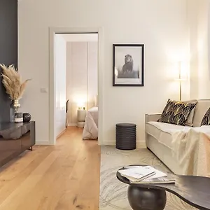 Appartamento 45royal Stylish House Center, Milano